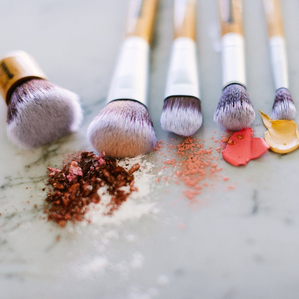 Omiana Beauty Brushes Vegan Deluxe Eyeshadow & Blending Brush